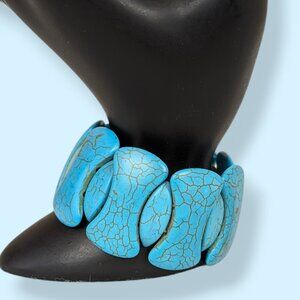 V. Turquoise Dyed Howlite Stretch Bracelet